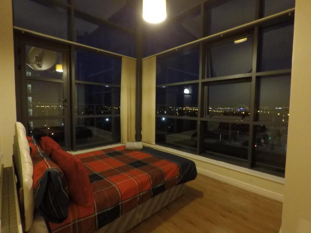 The Sentinel Tower Airport Apartments 巴利曼 外观 照片